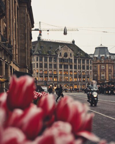 Amsterdam-unfolded-with-Canal
