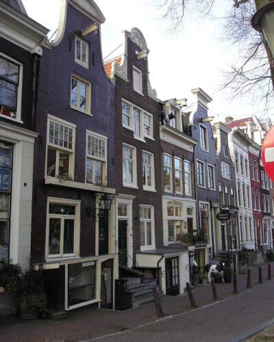 anne-frank-museum-Amsterdam-unfolded